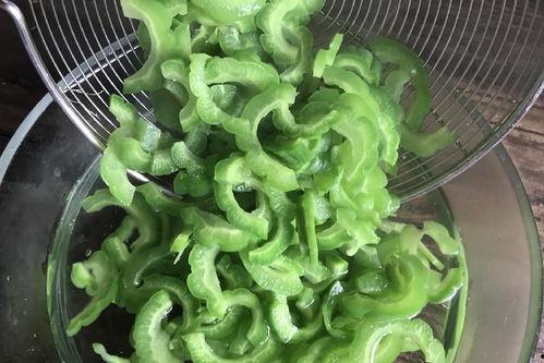 大热天吃凉瓜,凉瓜美食盛宴